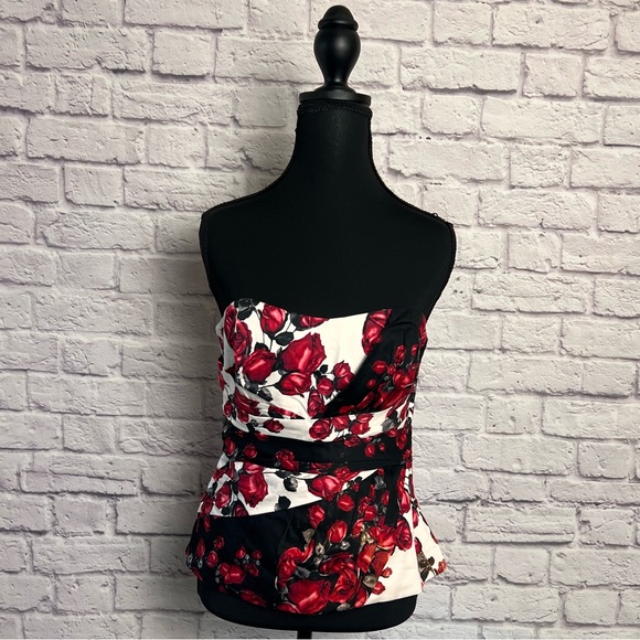 White House Black Market Tops - White House Black Market Bustier with Rose Print and Side Zip Closure size 4